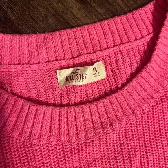 Hot pink sweater - Picture 2 of 2